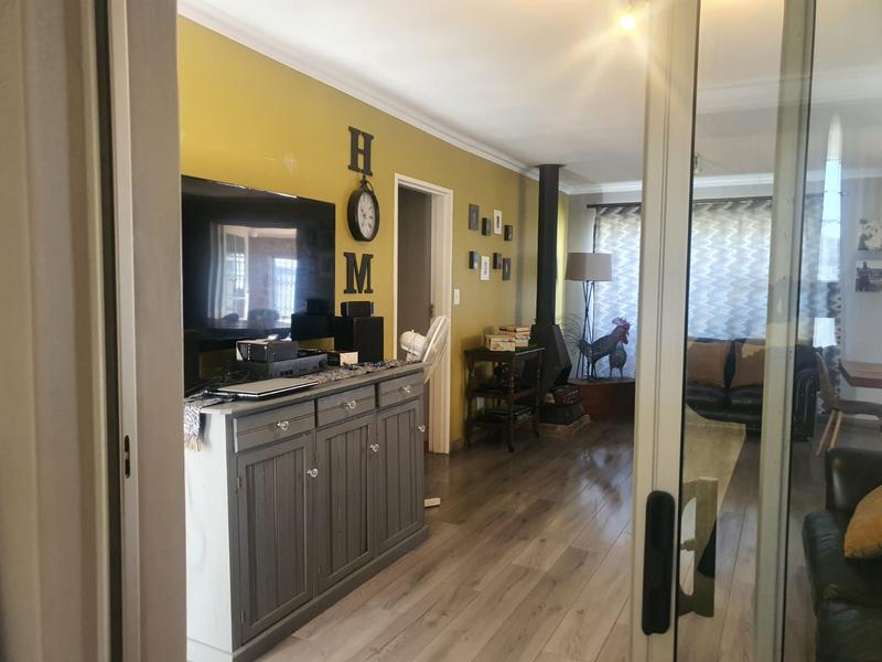 3 Bedroom Property for Sale in Bellville Western Cape